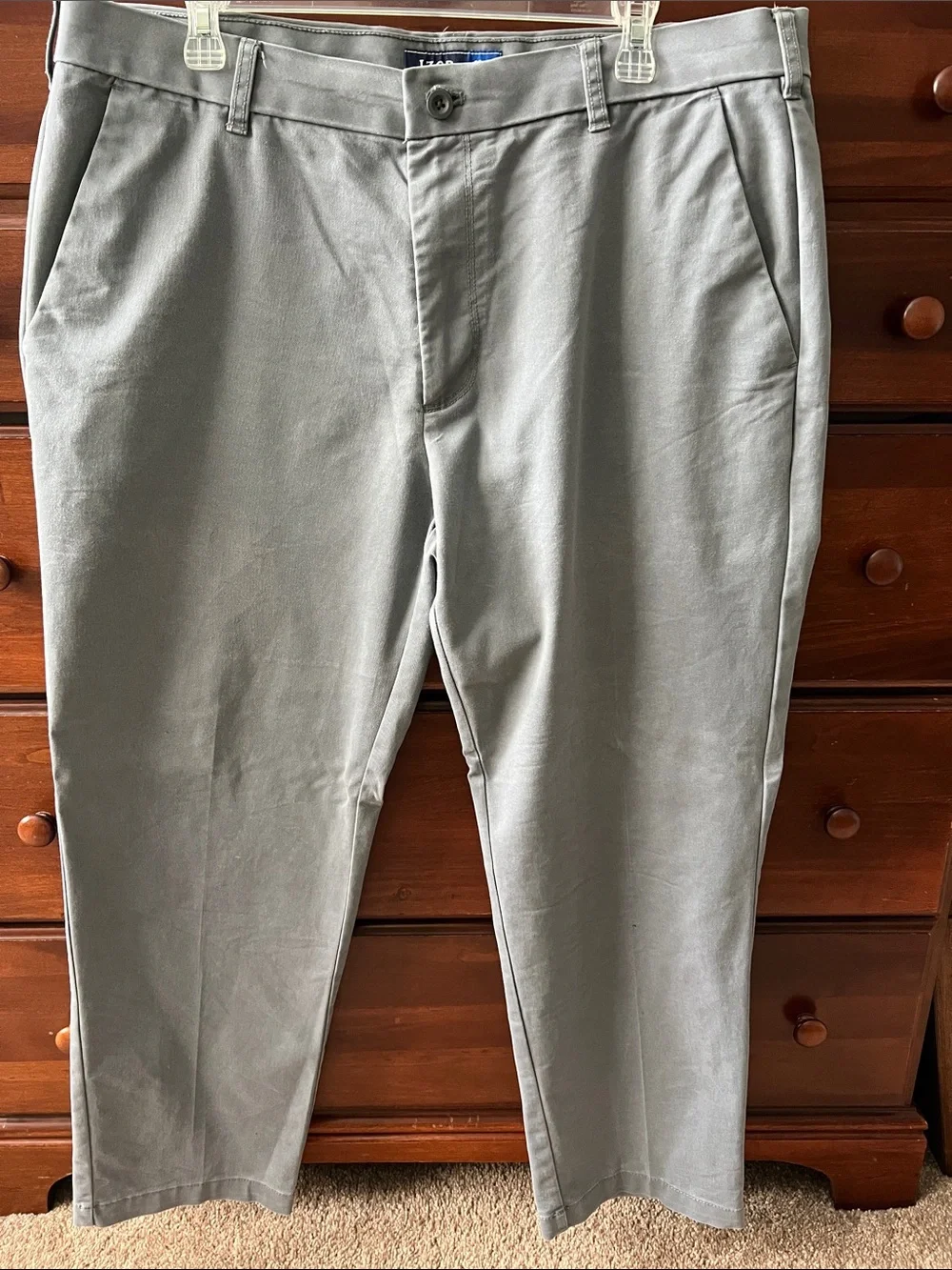 Izod Straight Chino Pants in Light Gray